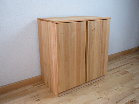 CARLOS Sideboard zweitürig, Erlenholz massiv