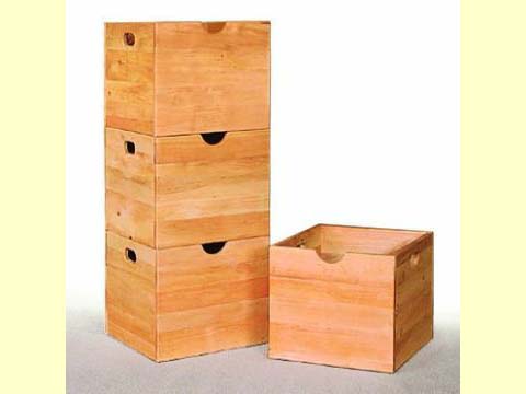 Spielkisten und Krabbelkisten Spielkisten und Krabbelkisten