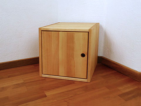 JOKER Regalwürfel mit glatter Türe
